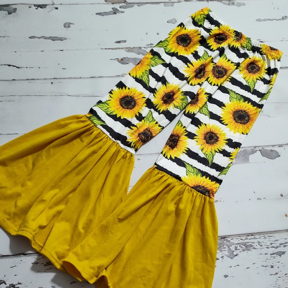 Sunflower Print Kids Bell Bottoms Size 6/8 - Picture 1 of 3